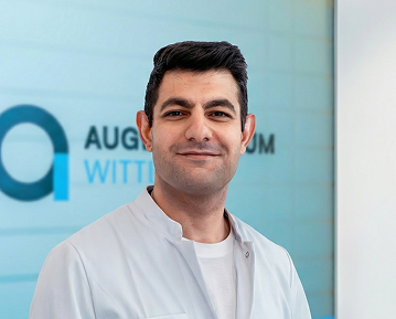 Mustafa Abbas, Assistenzarzt